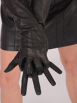 picture from ladiesinleathergloves.com