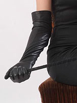 picture from ladiesinleathergloves.com